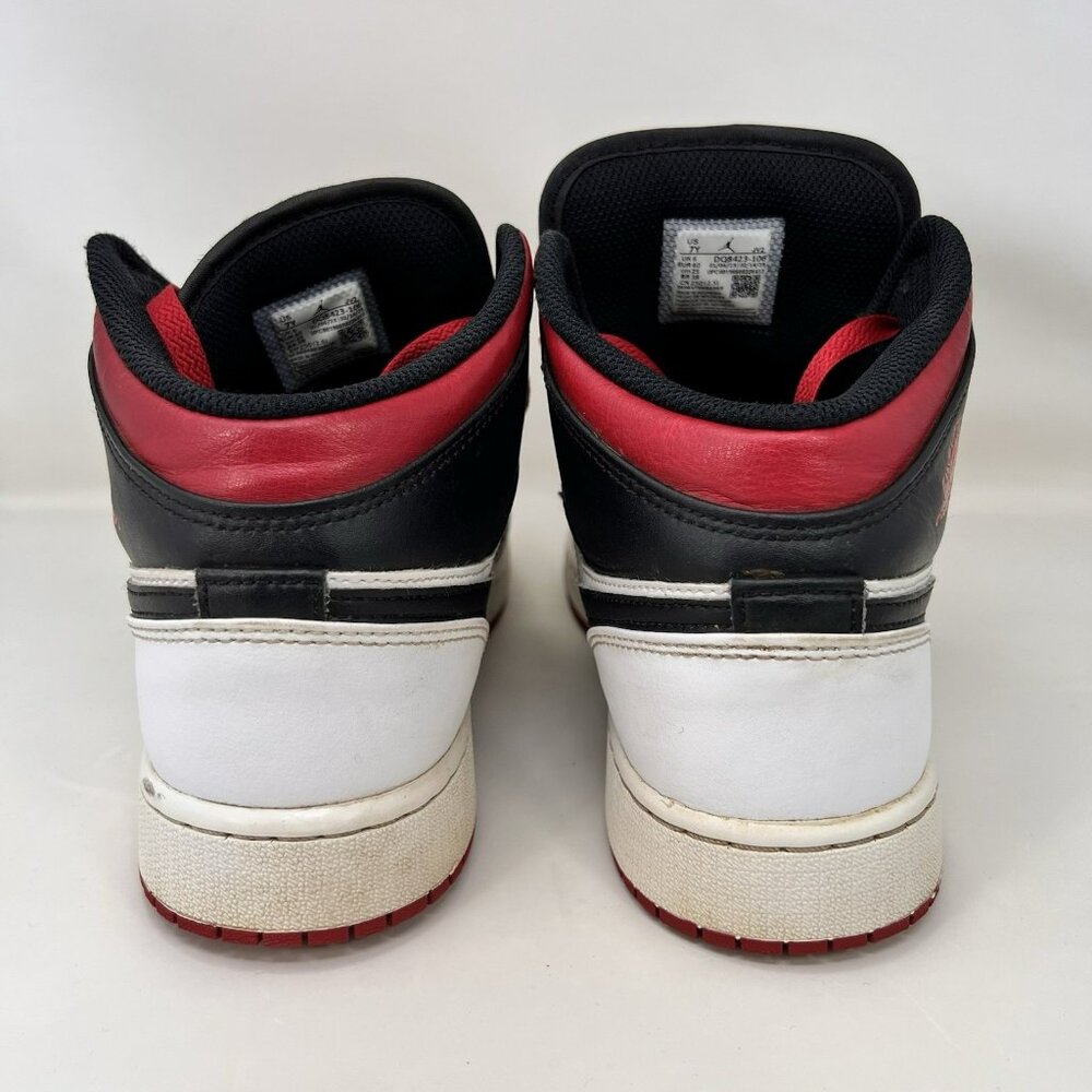 Nike Air Jordan 1 Mid White Red Black Shoe Size 7Y / Women’s Size 8.5 - Picture 4 of 9